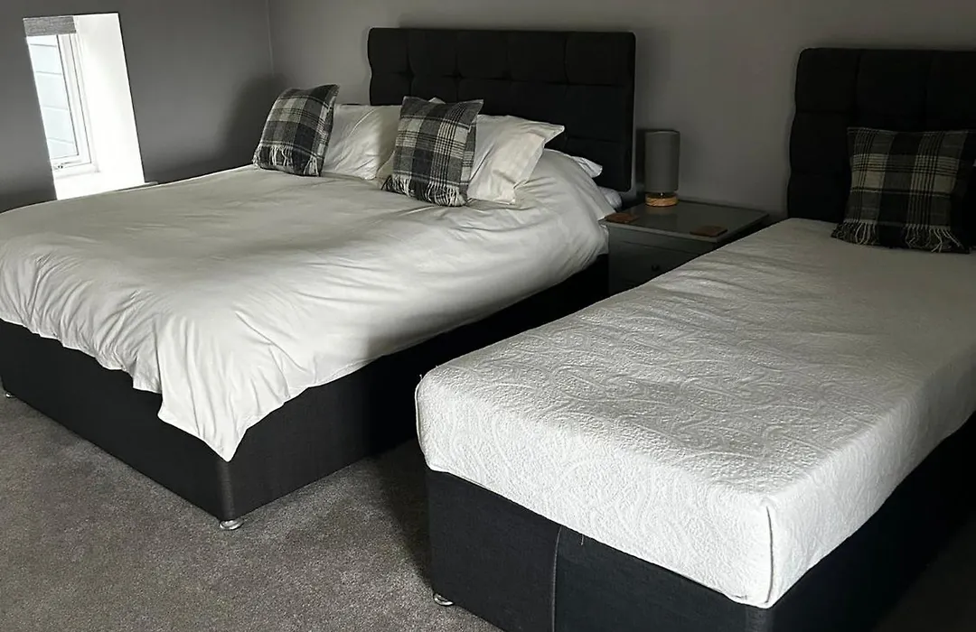 Chevin End Guest House-1