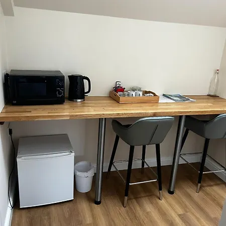 Chevin End Guest House-3